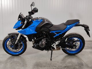 2024 Suzuki GSX-8S, синий, 799000 рублей, вид 4