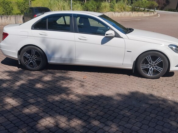 2013 Mercedes-Benz C-Класс 180 III (W204) Рестайлинг, белый, 1600000 рублей - вид 1