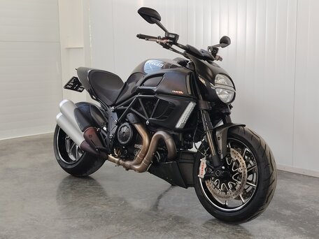 2012 Ducati Diavel Carbon, чёрный, 839000 рублей, вид 2