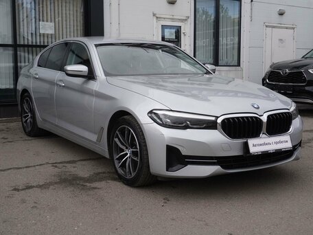 2020 BMW 5 серии 520i VII (G30/G31/G38) Рестайлинг, серый, 3493000 рублей, вид 3
