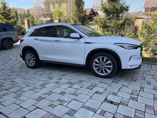 2018 Infiniti QX50 II, белый, 2800000 рублей, вид 3