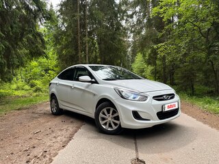 2011 Hyundai Solaris I, белый, 550000 рублей, вид 1