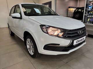 2026 Lada (ВАЗ) Granta I Рестайлинг, белый, 1188000 рублей, вид 3