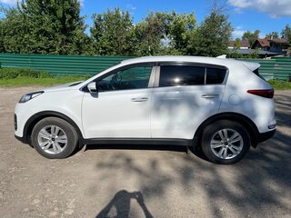 2017 Kia Sportage IV, белый, 2200000 рублей, вид 2