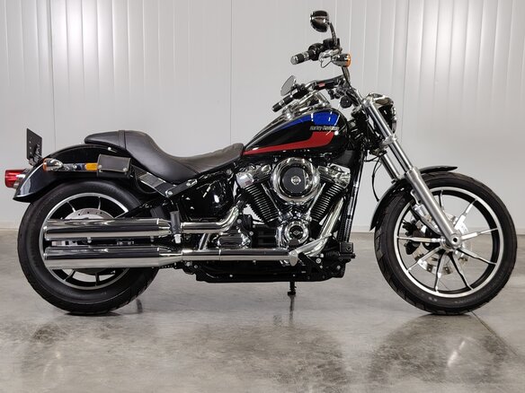 2018 Harley-Davidson Low Rider, чёрный, 1127000 рублей