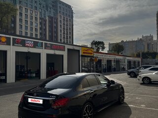 2016 Mercedes-Benz E-Класс AMG 43 AMG V (W213), чёрный, 4800000 рублей, вид 3