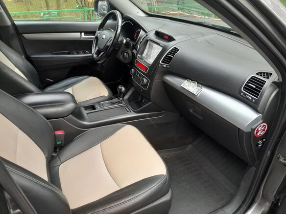 2013 Kia Sorento II Рестайлинг, серый, 1650000 рублей - вид 5
