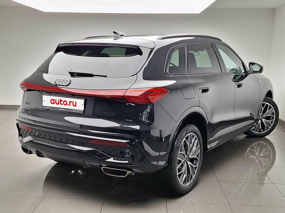 2025 Audi Q5 L III (GU), чёрный, 6640000 рублей - вид 2