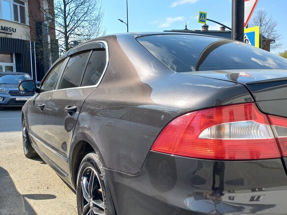2011 Skoda Superb DSG II, коричневый, 870000 рублей - вид 4