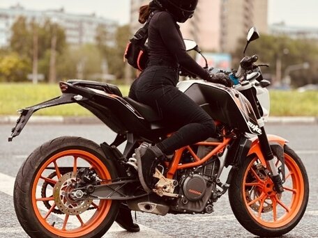 2013 KTM 390 Duke, белый, 260000 рублей, вид 1