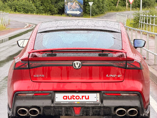 2023 Changan UNI-V I, красный, 2200000 рублей, вид 2