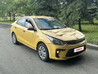 2019 Kia Rio IV, жёлтый, 849200 рублей, вид 2