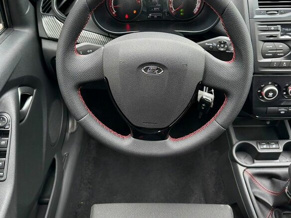 2025 Lada (ВАЗ) Granta Sport I Рестайлинг, белый, 1622000 рублей - вид 17