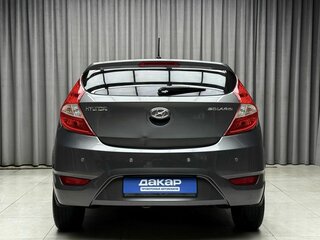 2013 Hyundai Solaris I, серый, 694000 рублей, вид 5