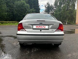 2004 Ford Focus I Рестайлинг, серебристый, 228000 рублей, вид 3
