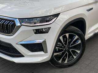 2024 Skoda Kodiaq I Рестайлинг, белый, 4250000 рублей, вид 4