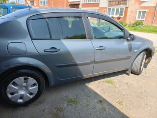 2006 Renault Megane II Рестайлинг, серый, 350000 рублей, вид 4
