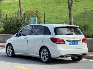 2018 Mercedes-Benz B-Класс 200 III (W247), белый, 1400000 рублей, вид 3