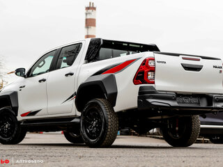 2025 Toyota Hilux VIII Рестайлинг 2, белый, 7632000 рублей, вид 5