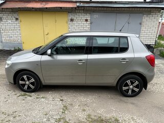 2009 Skoda Fabia II, серый, 650000 рублей, вид 3
