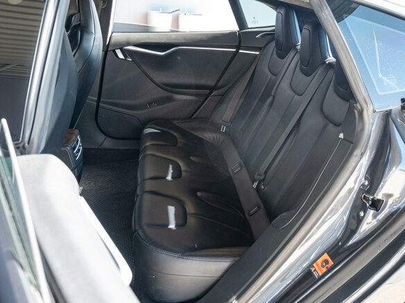 2017 Tesla Model S 75D I Рестайлинг, серый, 3250000 рублей - вид 8