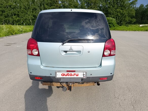 2000 Mitsubishi Dion I, зелёный, 225000 рублей - вид 4