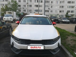 2021 Kia K5 III, белый, 1700000 рублей, вид 1