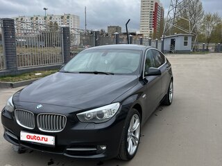 2011 BMW 5 серии Gran Turismo 550i xDrive VI (F10/F11/F07), серый, 1630000 рублей, вид 3