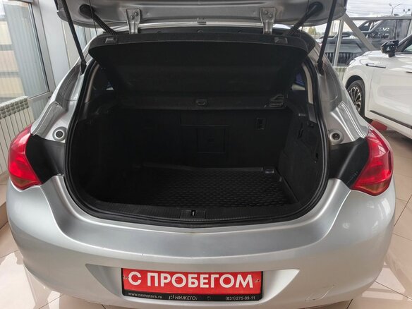 2010 Opel Astra J, серебристый, 430000 рублей - вид 10