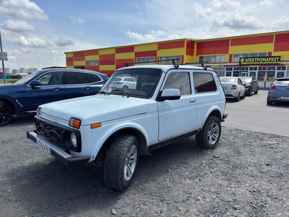 2013 Lada (ВАЗ) 2121 (4x4) I Рестайлинг, белый, 470000 рублей
