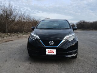 2018 Nissan Note e-Power II Рестайлинг, чёрный, 1400000 рублей, вид 2
