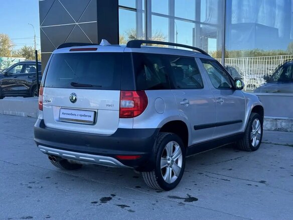 2013 Skoda Yeti I, серебристый, 1060000 рублей - вид 4