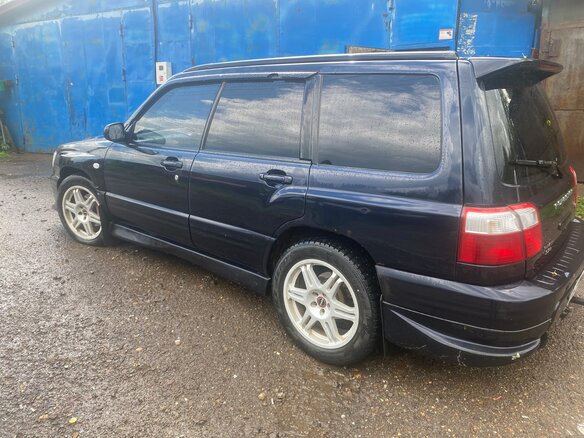 2000 Subaru Forester I Рестайлинг, чёрный, 500000 рублей - вид 4