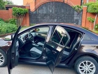 2013 Chevrolet Cruze I Рестайлинг, коричневый, 690000 рублей, вид 5