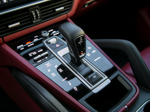 2018 Porsche Cayenne III, белый - вид 20