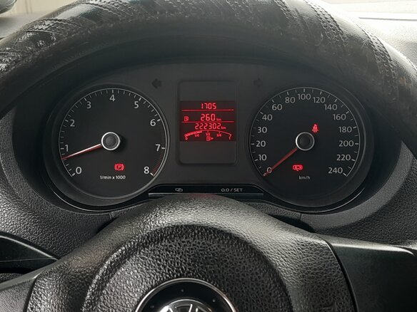 2011 Volkswagen Polo V, серебристый, 520000 рублей - вид 5