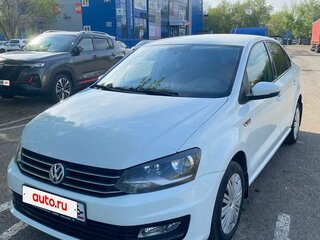 2016 Volkswagen Polo V Рестайлинг, белый, 899999 рублей, вид 1
