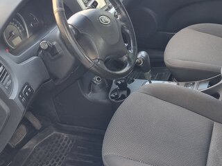 2009 Kia Sportage II Рестайлинг, серебристый, 650000 рублей, вид 4