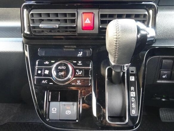 2023 Daihatsu Tanto IV, белый - вид 13