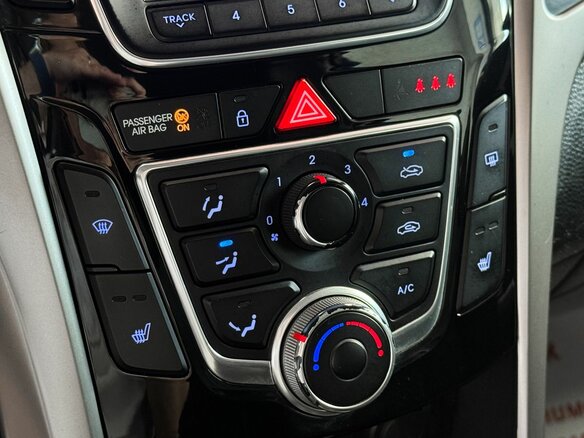 2013 Hyundai i30 II, голубой - вид 20