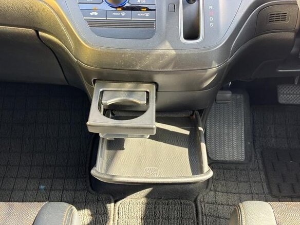 2022 Honda Freed II Рестайлинг, белый - вид 25