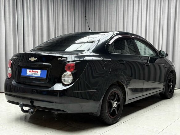 2013 Chevrolet Aveo II, чёрный, 829000 рублей - вид 6