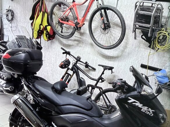 2012 Yamaha TMAX, чёрный, 550000 рублей - вид 4