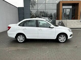 2026 Lada (ВАЗ) Granta I Рестайлинг, белый, 1089000 рублей, вид 4