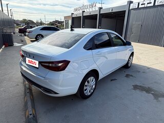 2024 Lada (ВАЗ) Vesta I Рестайлинг (NG), белый, 1095000 рублей, вид 4