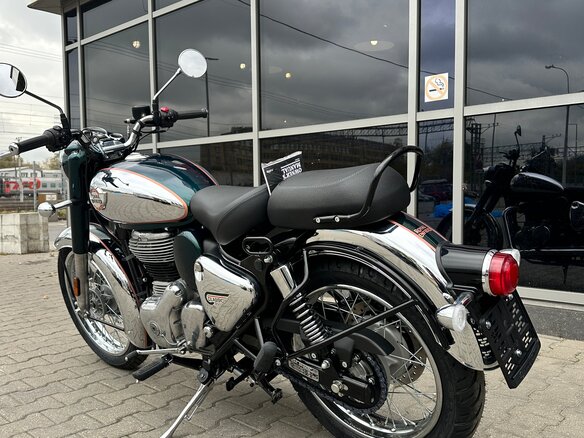 2026 Royal Enfield Classic 350, зелёный, 526000 рублей - вид 3