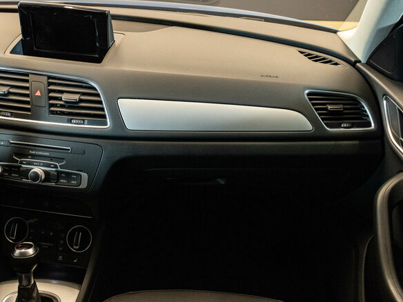 2015 Audi Q3 I (8U) Рестайлинг, синий, 1850000 рублей - вид 8