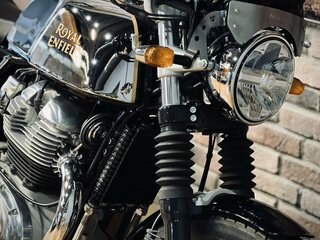 2025 Royal Enfield Continental GT, серебристый, 680000 рублей, вид 4