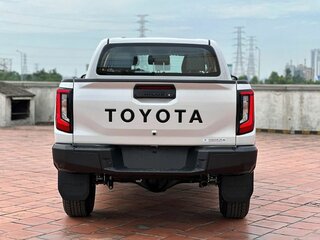 2026 Toyota Hilux IX, белый, 8990000 рублей, вид 5