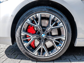2025 BMW 1 серии M135i xDrive IV (F70), белый, 6417360 рублей, вид 3